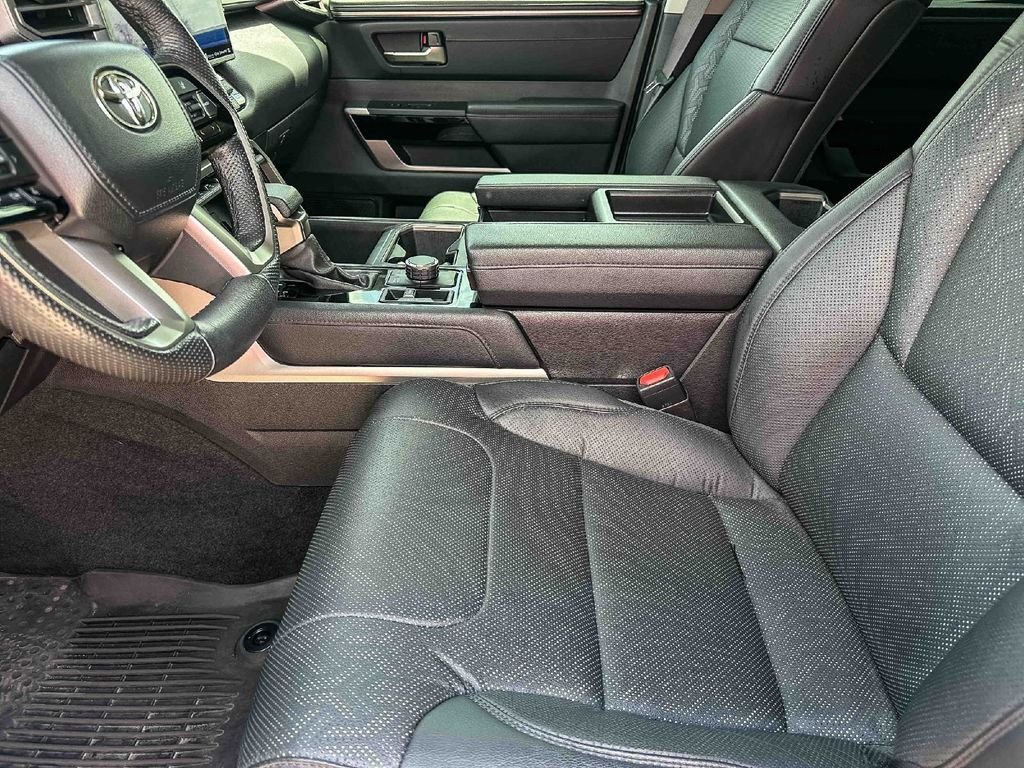 2024 Toyota Tundra Limited - Photo 13