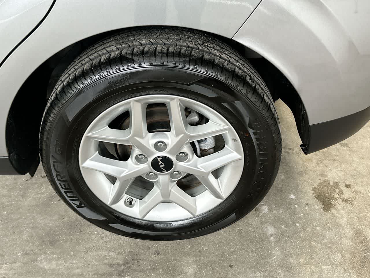 Used 2025 Steel Gray Kia LX image 11