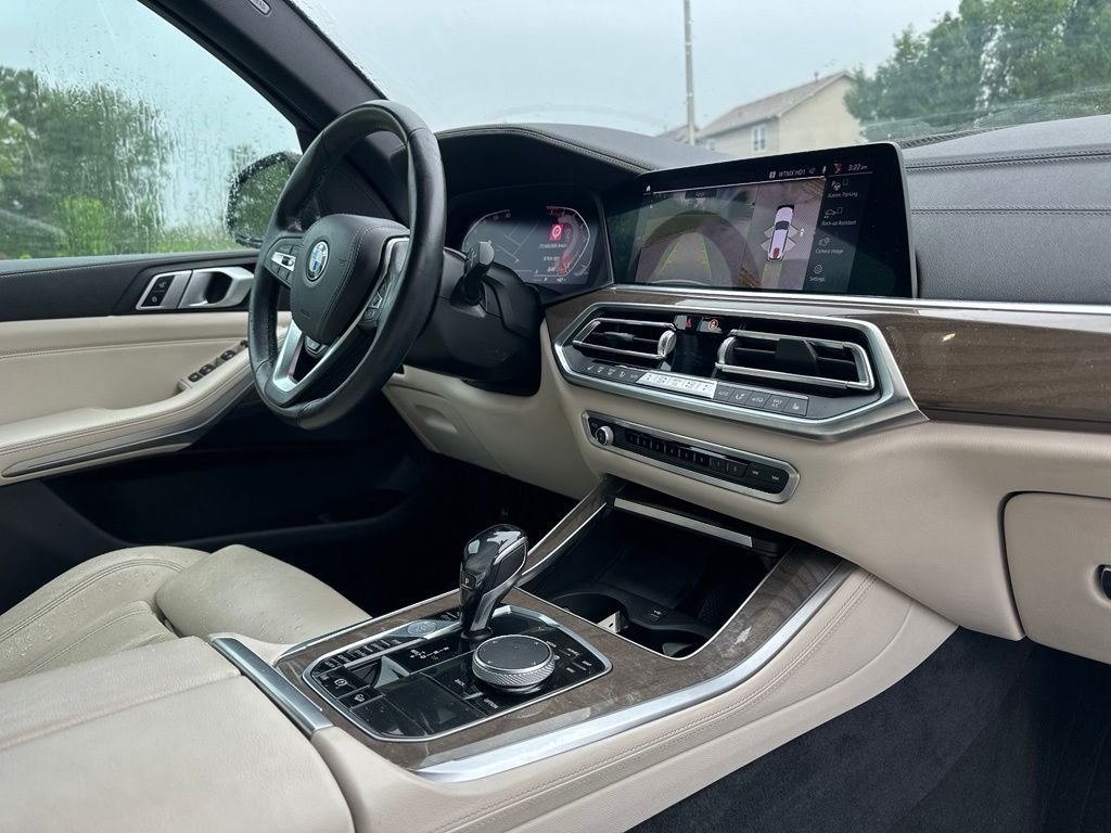 Used 2019 Mineral White Metallic BMW xDrive40i image 26