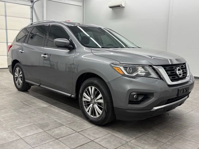 2020 Nissan Pathfinder SL 2WD's photo