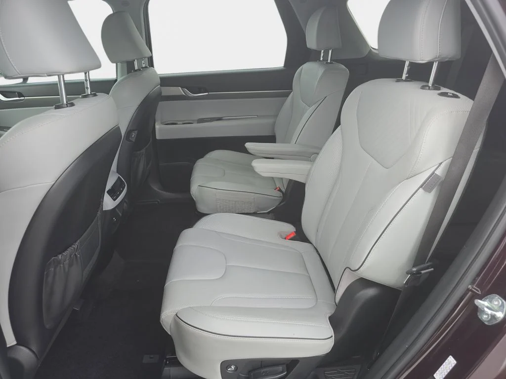 Used 2024 Red Hyundai SEL image 28