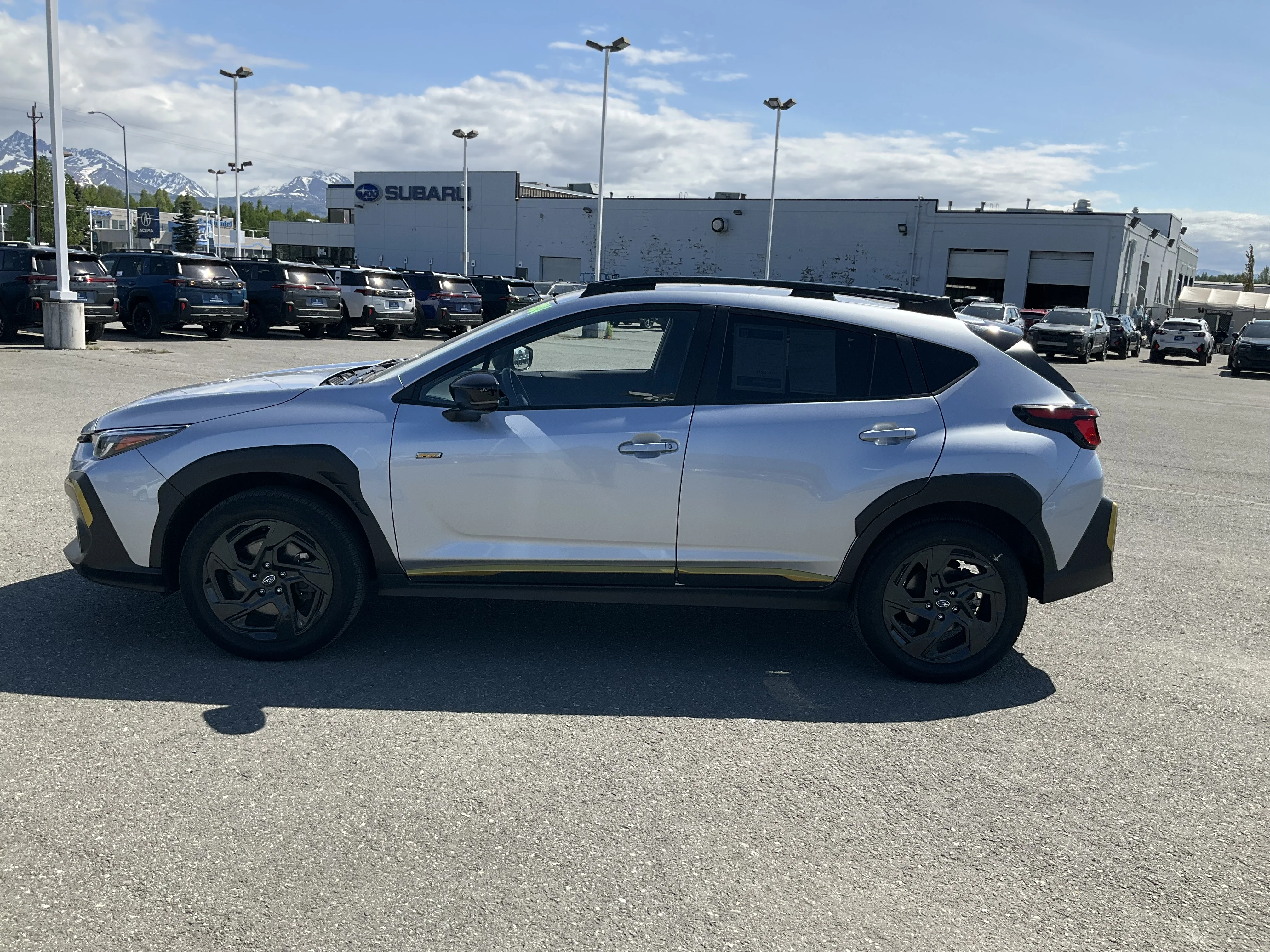 Used 2024  Subaru Sport image 3