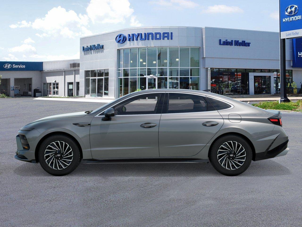 View vehicle photo 3