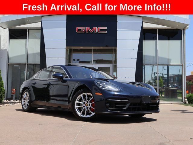 2023 Porsche Panamera 4S's photo