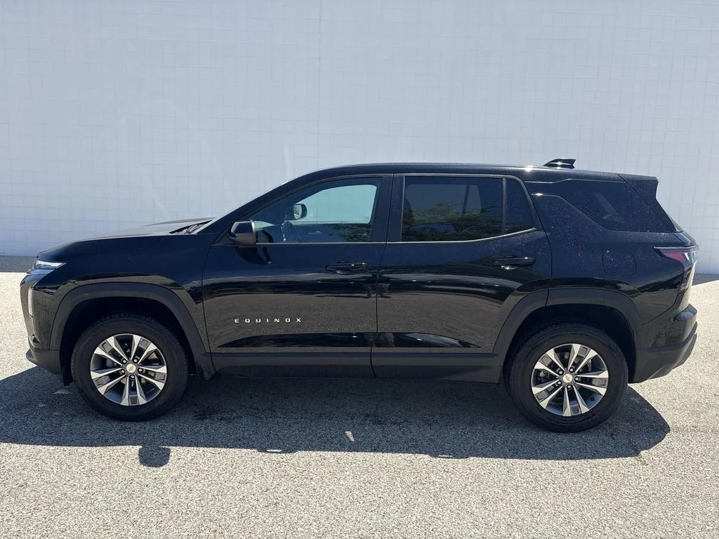 2026 Chevrolet Equinox LT - Photo 10