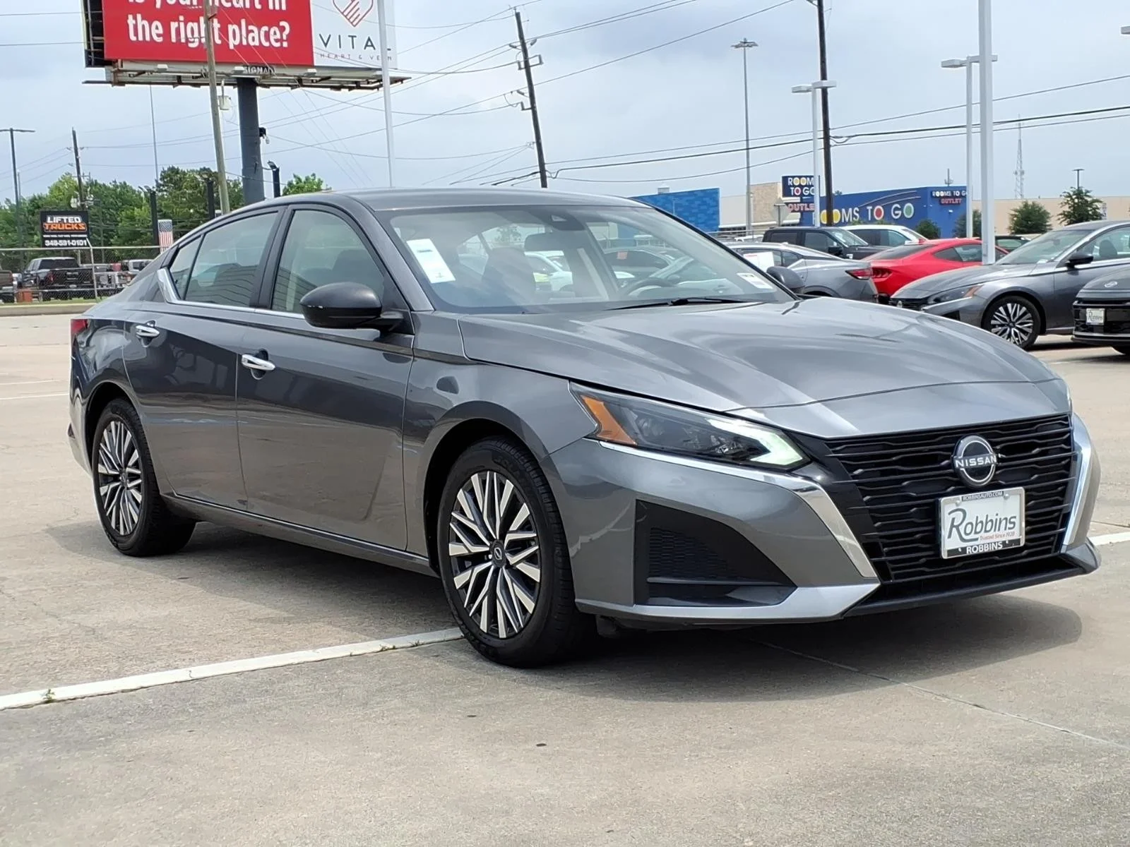 2024 Nissan Altima 2.5 SV Gray at Robbins Nissan