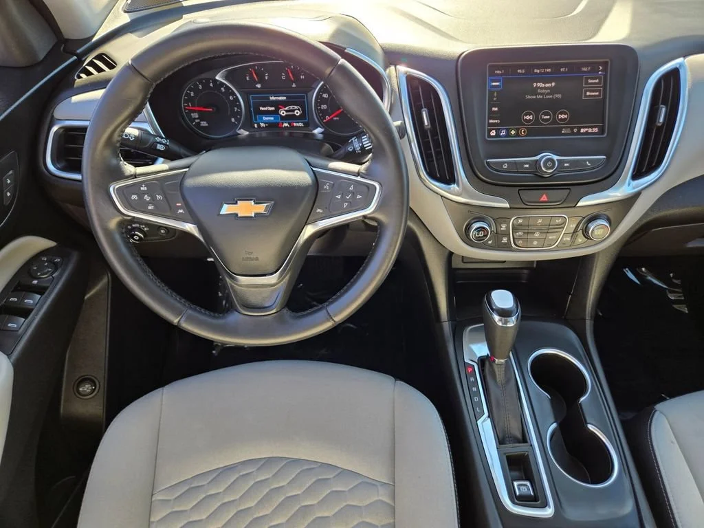 Used 2021 SILVER ICE METALLIC Chevrolet LT image 13