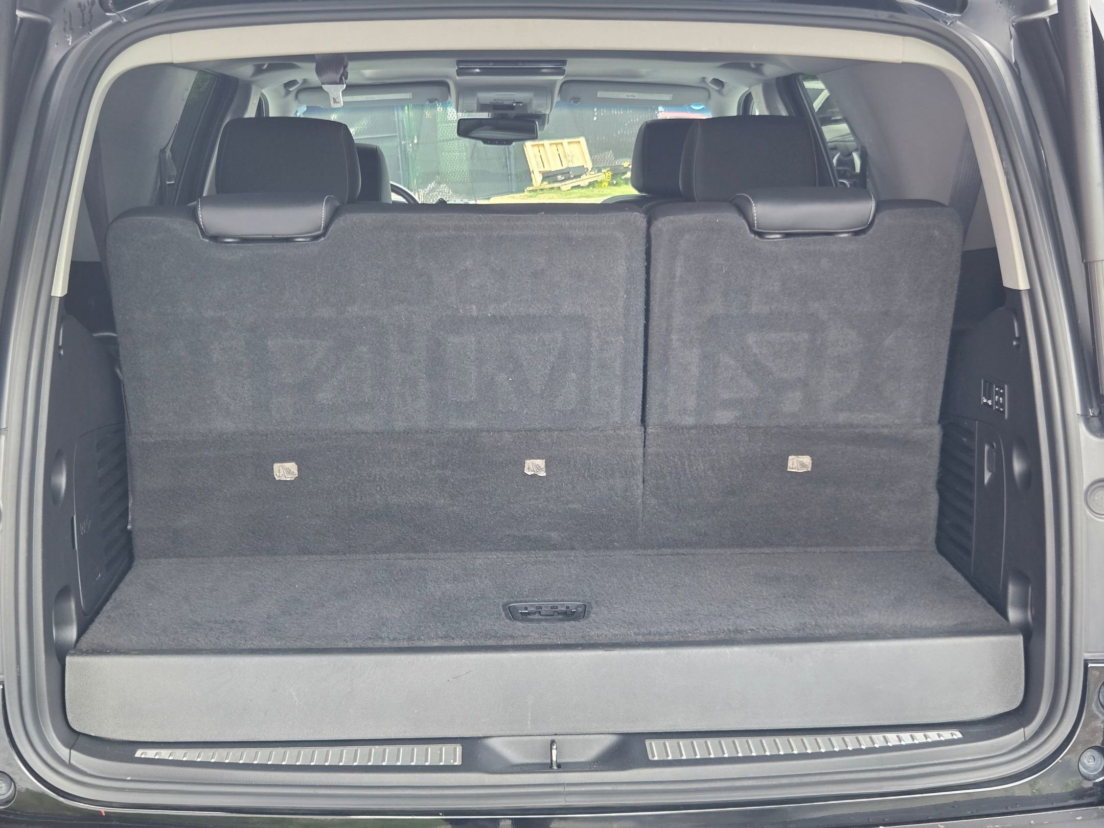 Used 2019 Black Chevrolet Premier image 18