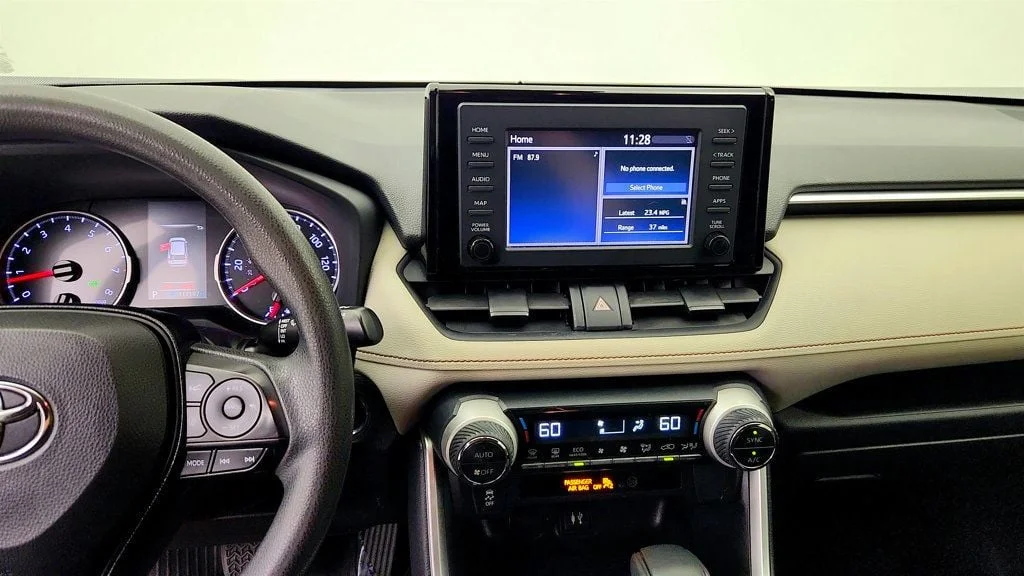 Used 2019 Midnight Black Metallic Toyota XLE AWD image 18