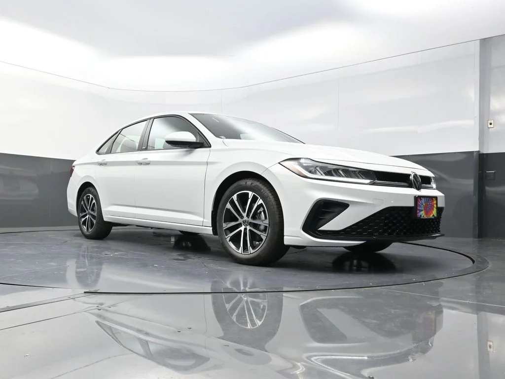 Used 2026 White Volkswagen 1.5T Sport image 22