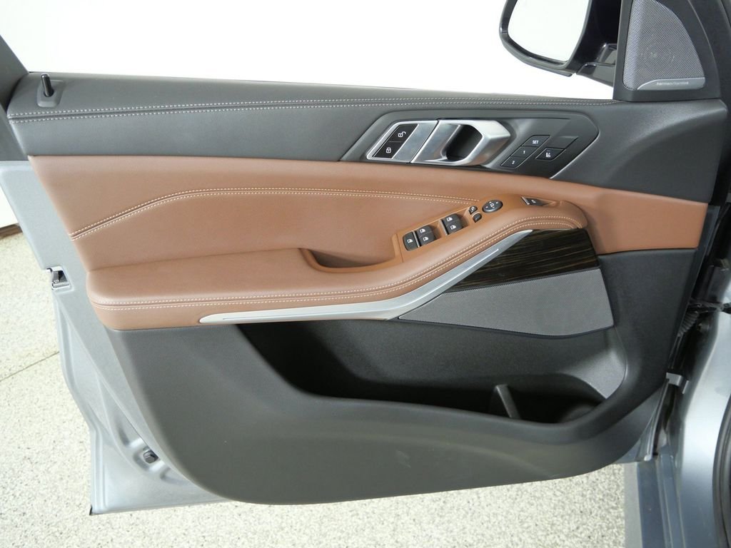 Certified Used 2024 Skyscraper Grey Metallic BMW xDrive40i image 39
