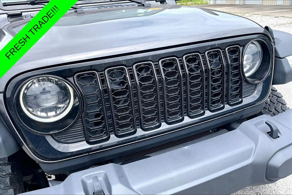 Used 2024 Gray Jeep Sport image 29