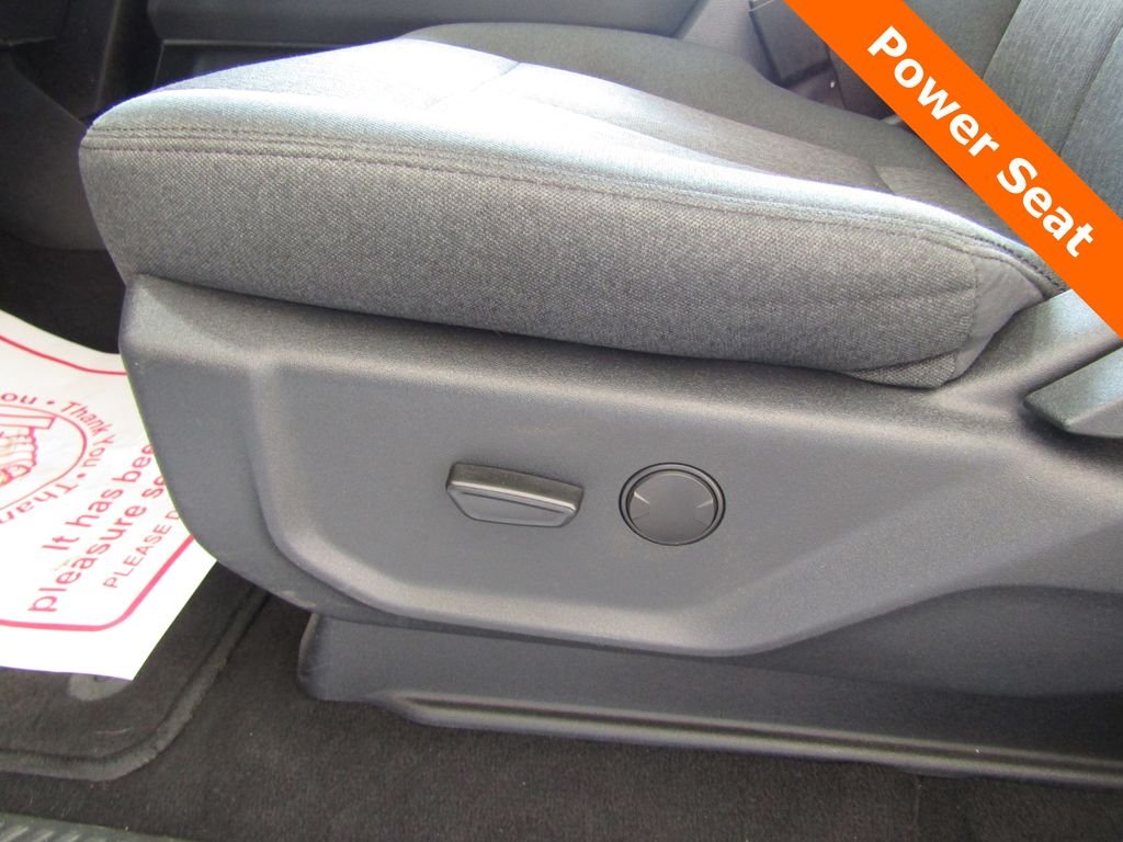 Used 2024 Silver Ford XLT image 6