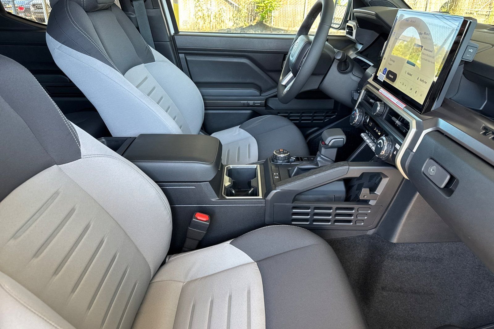 2025 Toyota Tacoma TRD Off Road - Photo 15