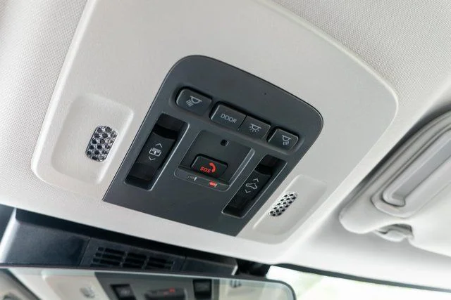 Used 2025 Pearl Toyota XLE image 41