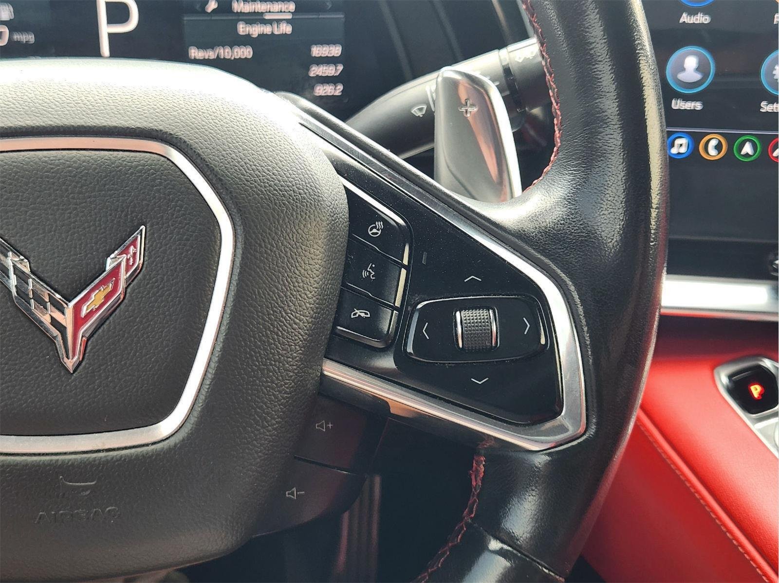 Used 2021 Arctic White Chevrolet 2LT image 28