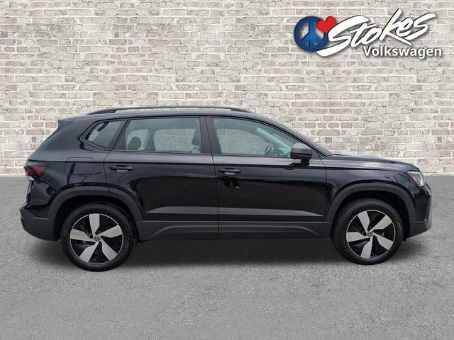 Used 2025  Volkswagen 1.5T S image 2