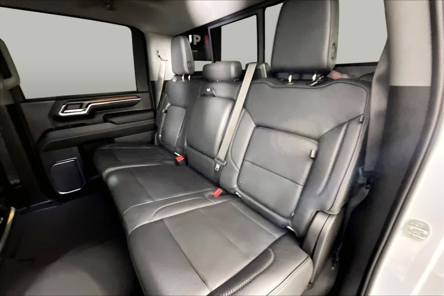 Used 2024 Summit White GMC Denali image 18