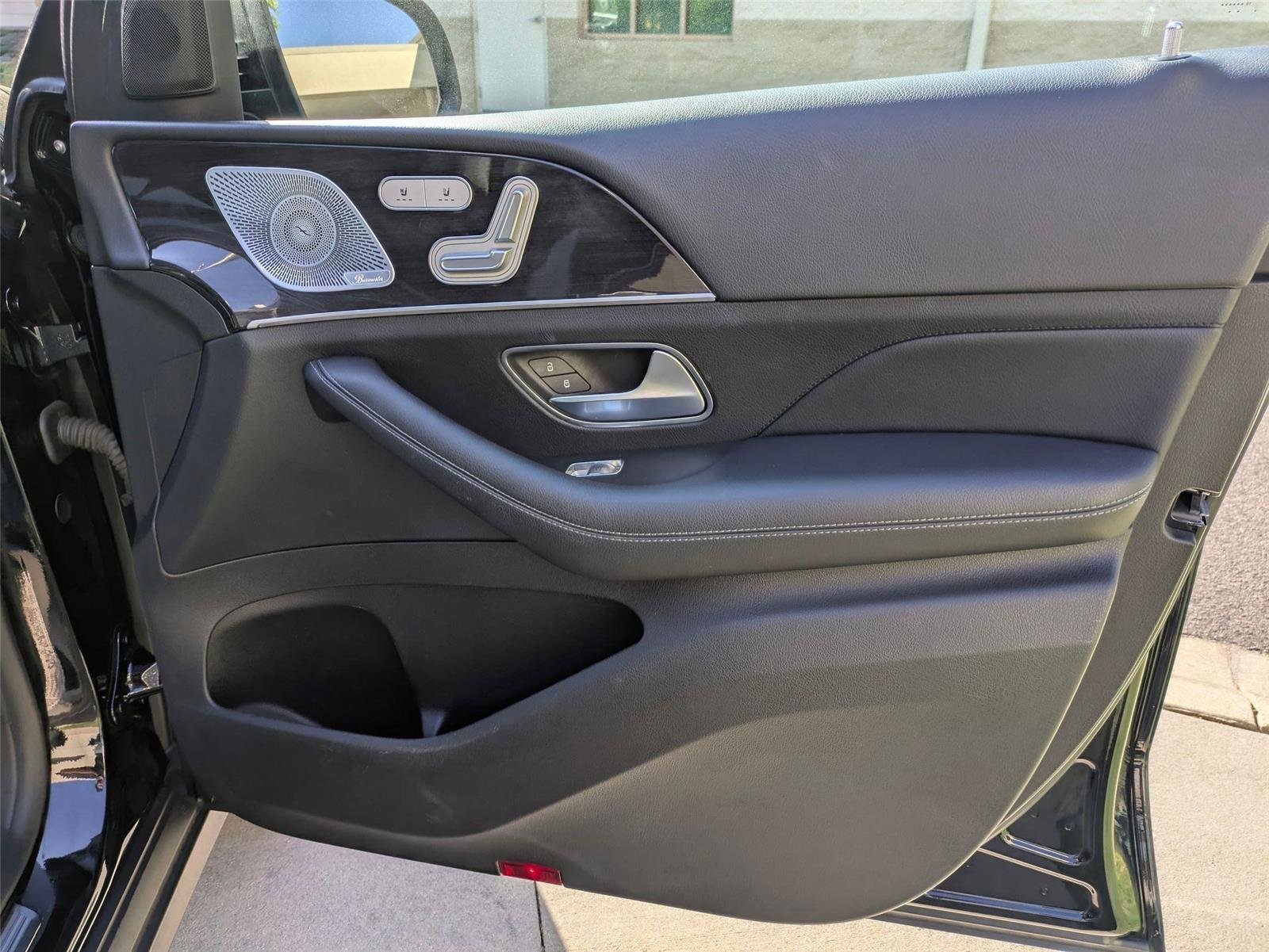 Used 2020 Black MERCEDES-BENZ TRUCK  image 28