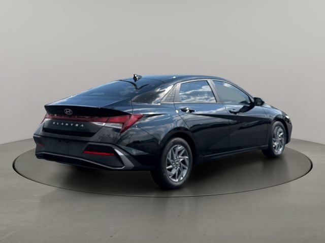 2024 Hyundai Elantra SEL - Photo 8