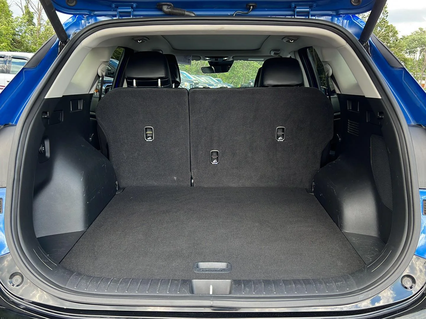 Used 2023 Sapphire Blue Kia SX-Prestige image 20