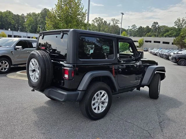 Used 2023 Black Jeep Sport S image 9