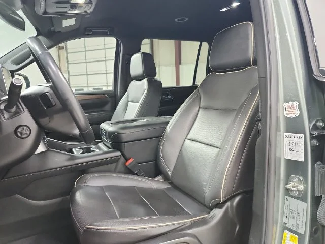 2023 Chevrolet Suburban Premier - Photo 10