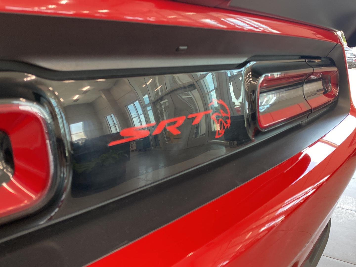 Used 2020 Torred Clearcoat Dodge SRT Hellcat Redeye image 11