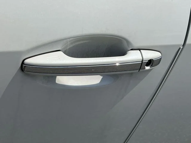 Used 2023 White Subaru Touring XT image 45