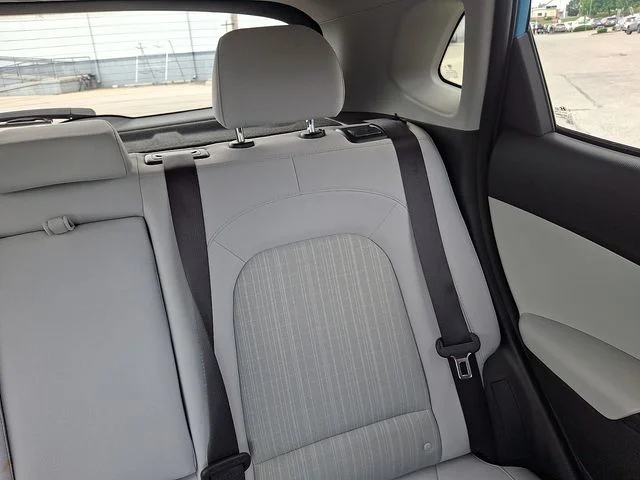 Used 2023 Green Hyundai SEL image 20