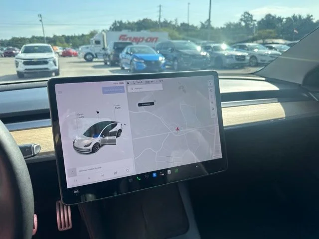 Used 2021  Tesla Performance image 15
