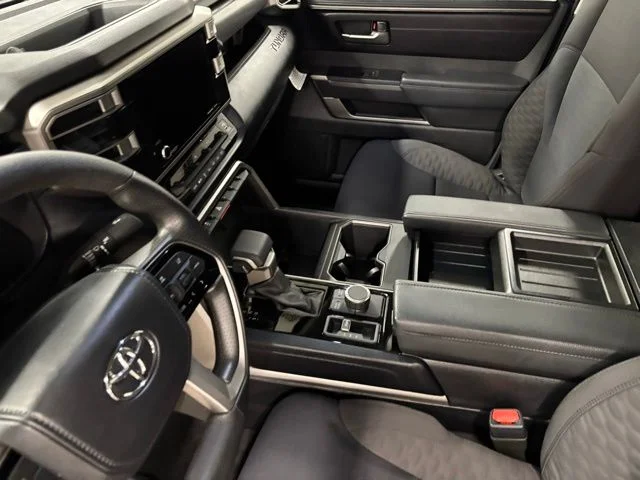 Used 2024  Toyota SR5 image 17