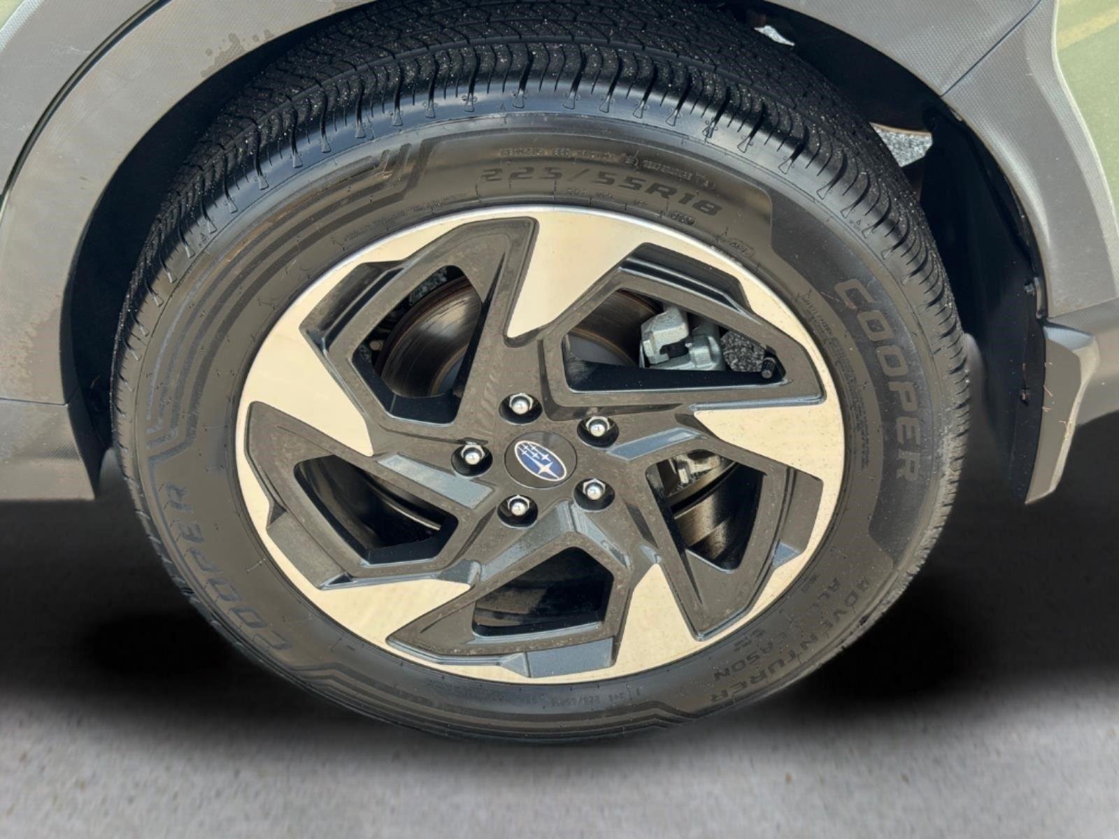 Used 2024 Alpine Green Subaru Limited image 29