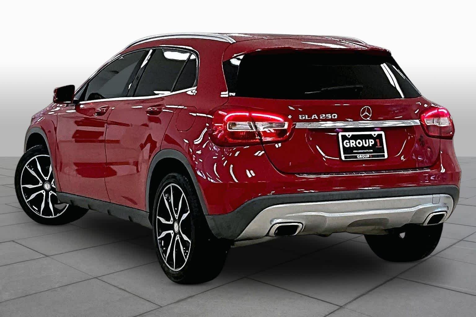 Used 2015 Jupiter Red Mercedes-Benz GLA 250 image 11