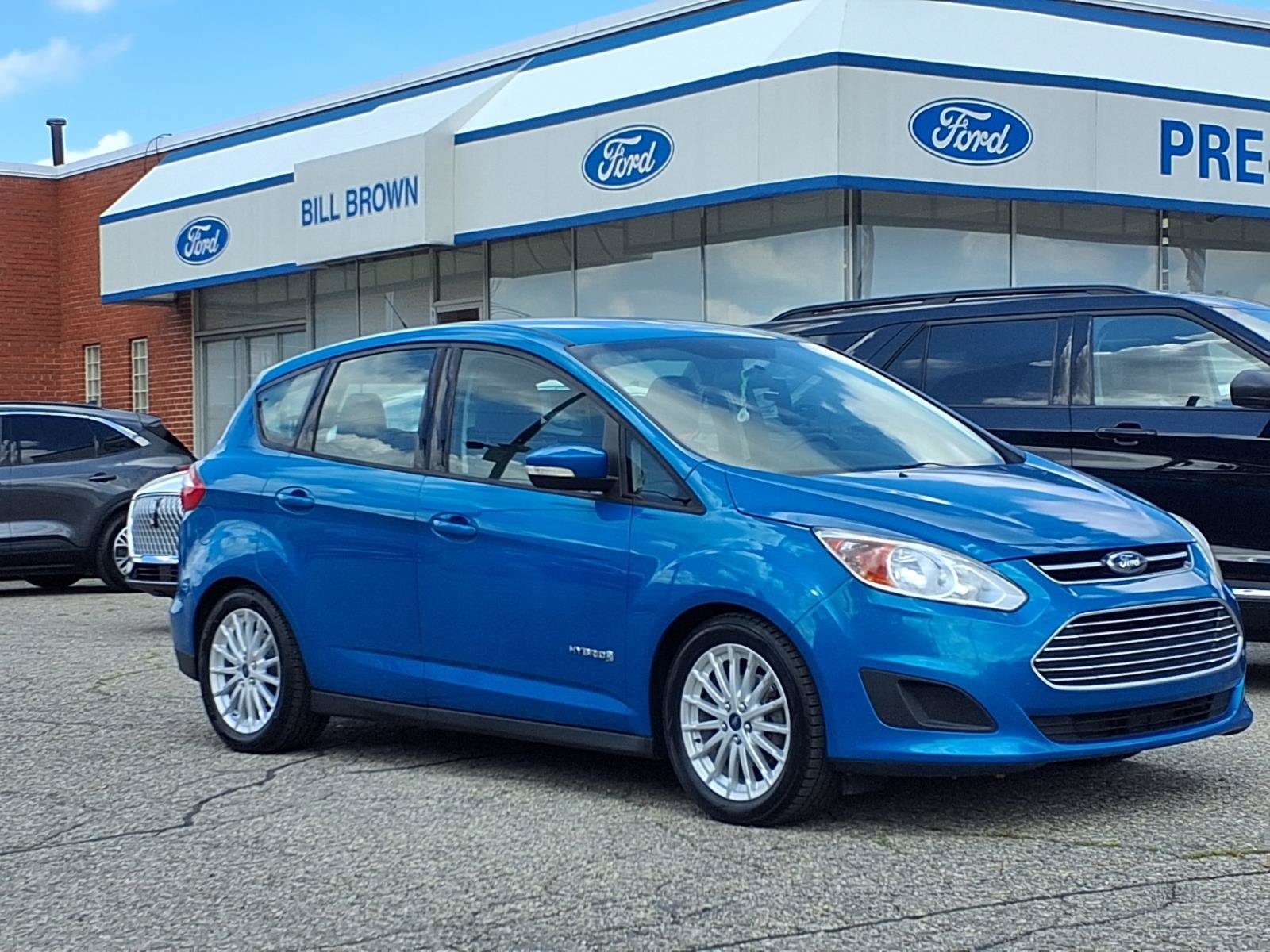Used 2013 Blue Candy Metallic Tinted Clearcoat Ford SE image 1