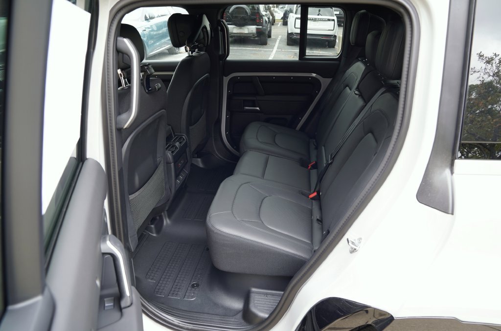 New 2026 Borasco Grey Land Rover X image 33