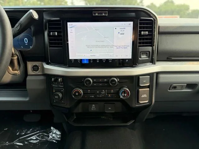 New 2026 White Ford XLT image 21