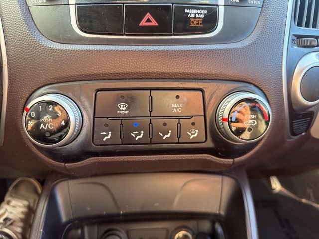 Used 2011 Blue Hyundai GLS image 15