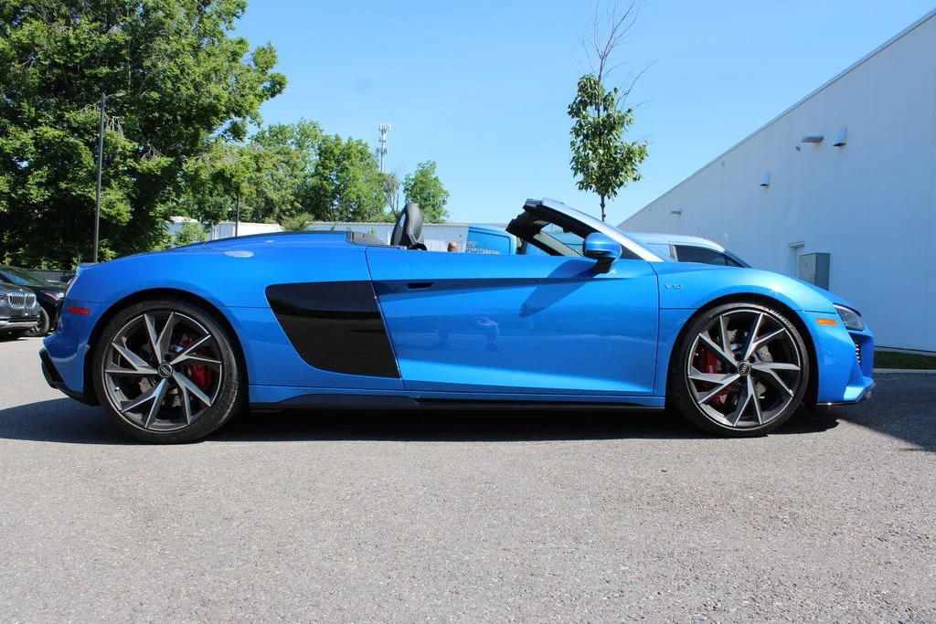 Used 2023 Black Audi V10 performance image 41