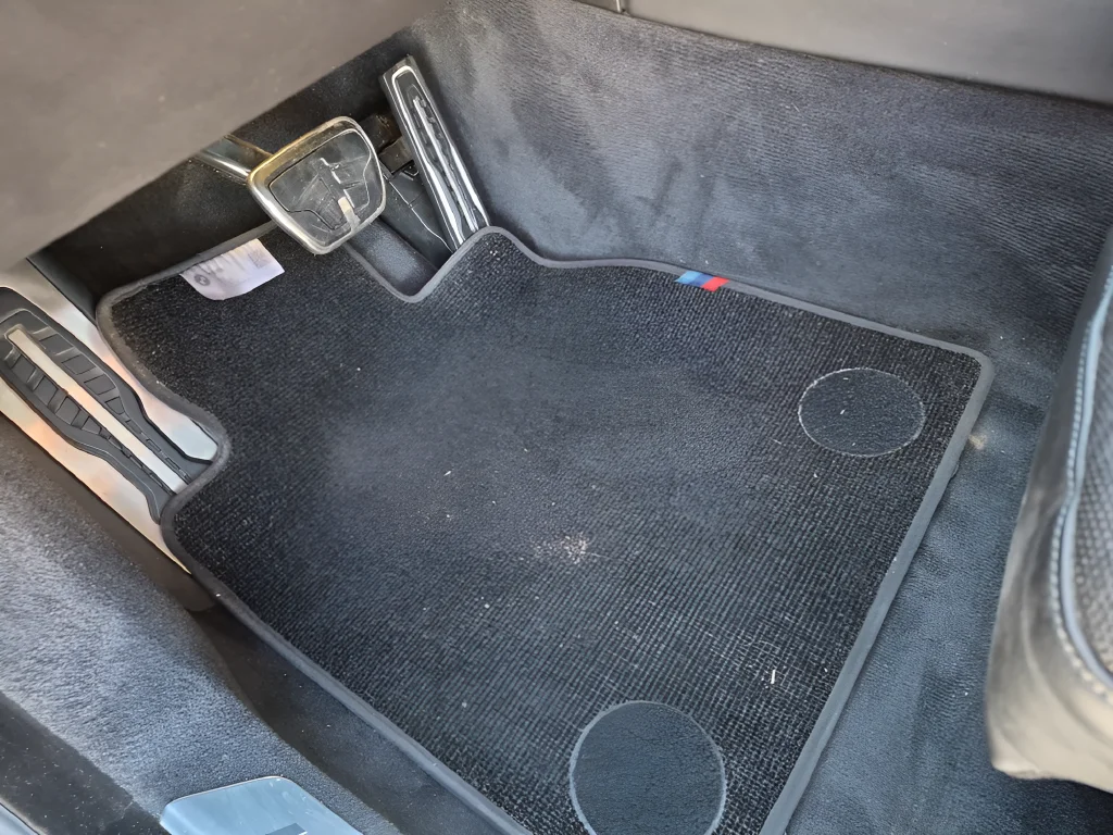 Used 2023 Black BMW 740i image 19