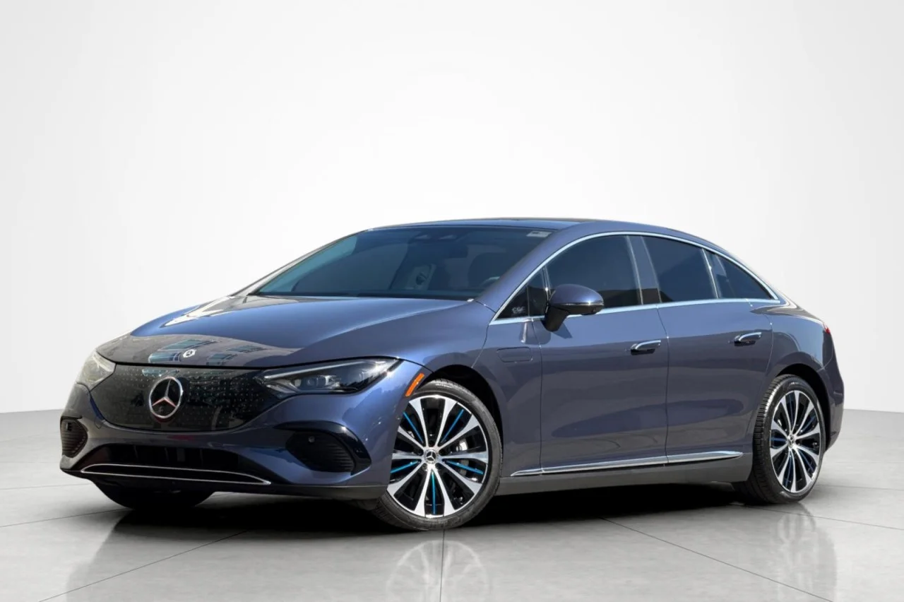 2023 Mercedes-Benz EQE EQE 500 4Matic's photo