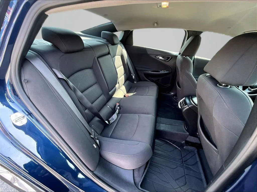 Used 2020 Blue Chevrolet LT image 27