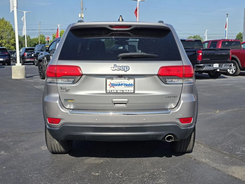 Used 2015 Silver Jeep Limited image 6