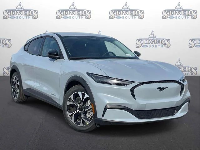 2026 Ford Mustang-Mach-e Select's photo