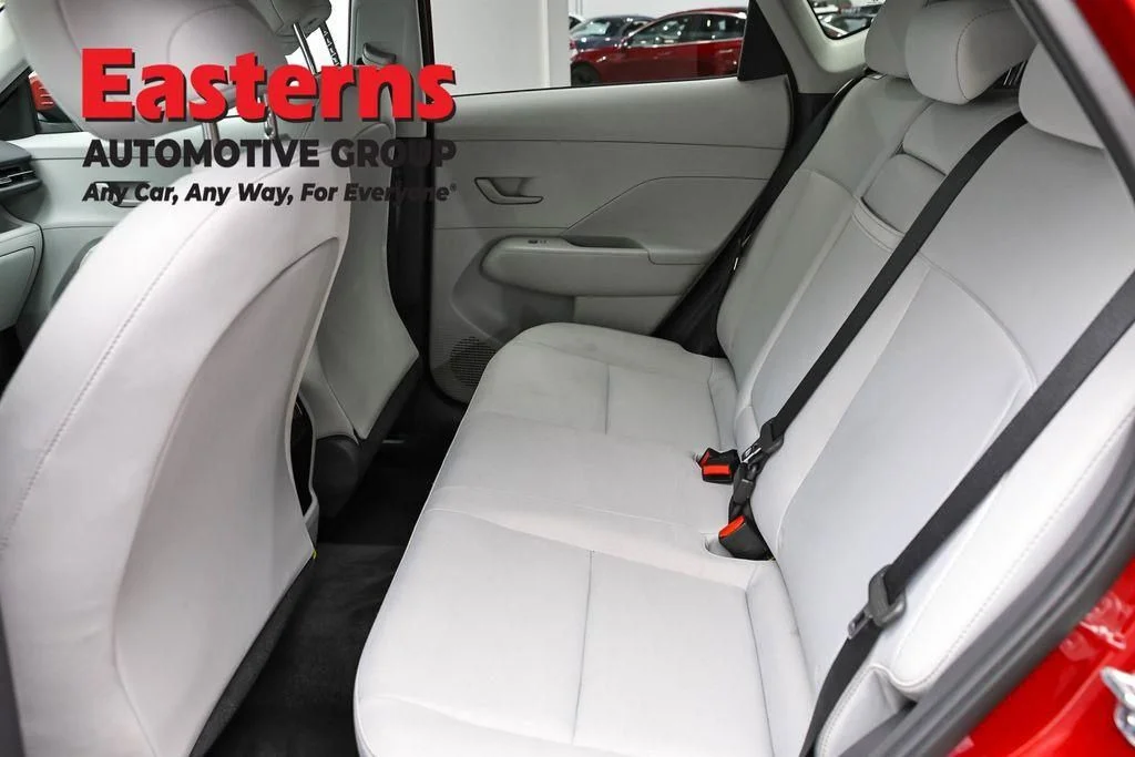 Used 2025 Red Hyundai SEL image 23