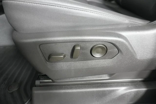 Certified Used 2025 Summit White Chevrolet LT image 23
