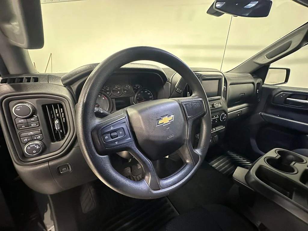 Used 2020 Gray Chevrolet Custom image 20