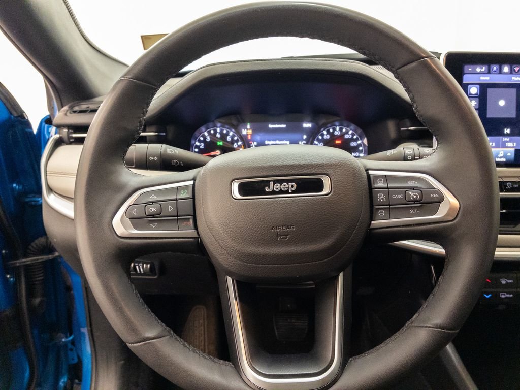 Used 2025 Blue Jeep Limited image 14
