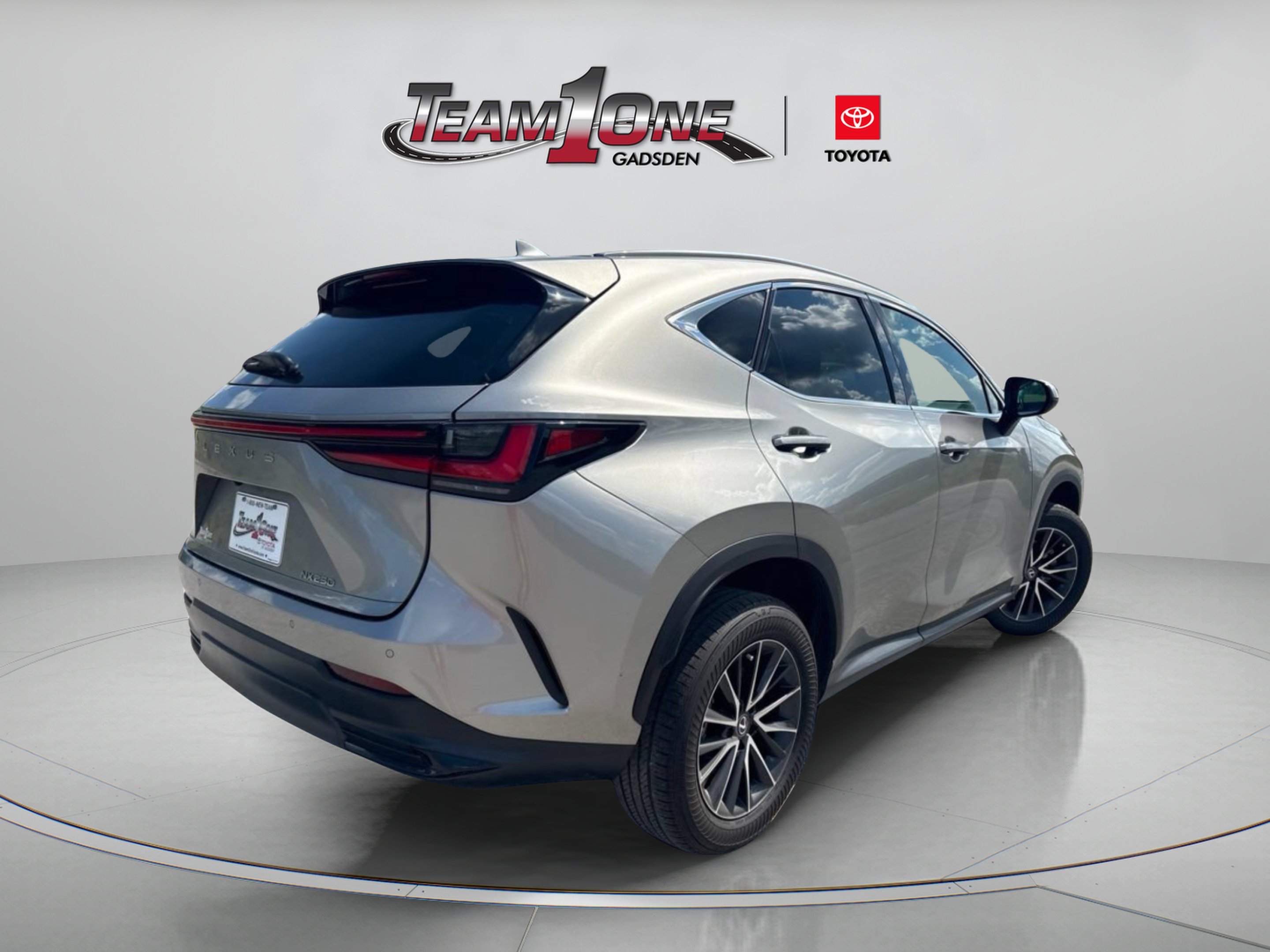 Used 2024 Atomic Silver Lexus NX 250 Premium image 6