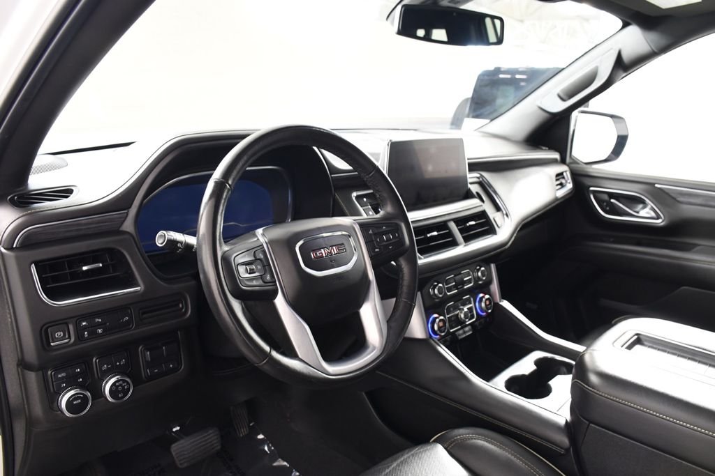 Used 2022 White Frost Tricoat GMC SLT image 12